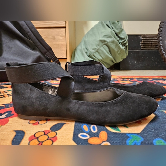 Ballet Flats, Size 8 - Picture 3 of 4